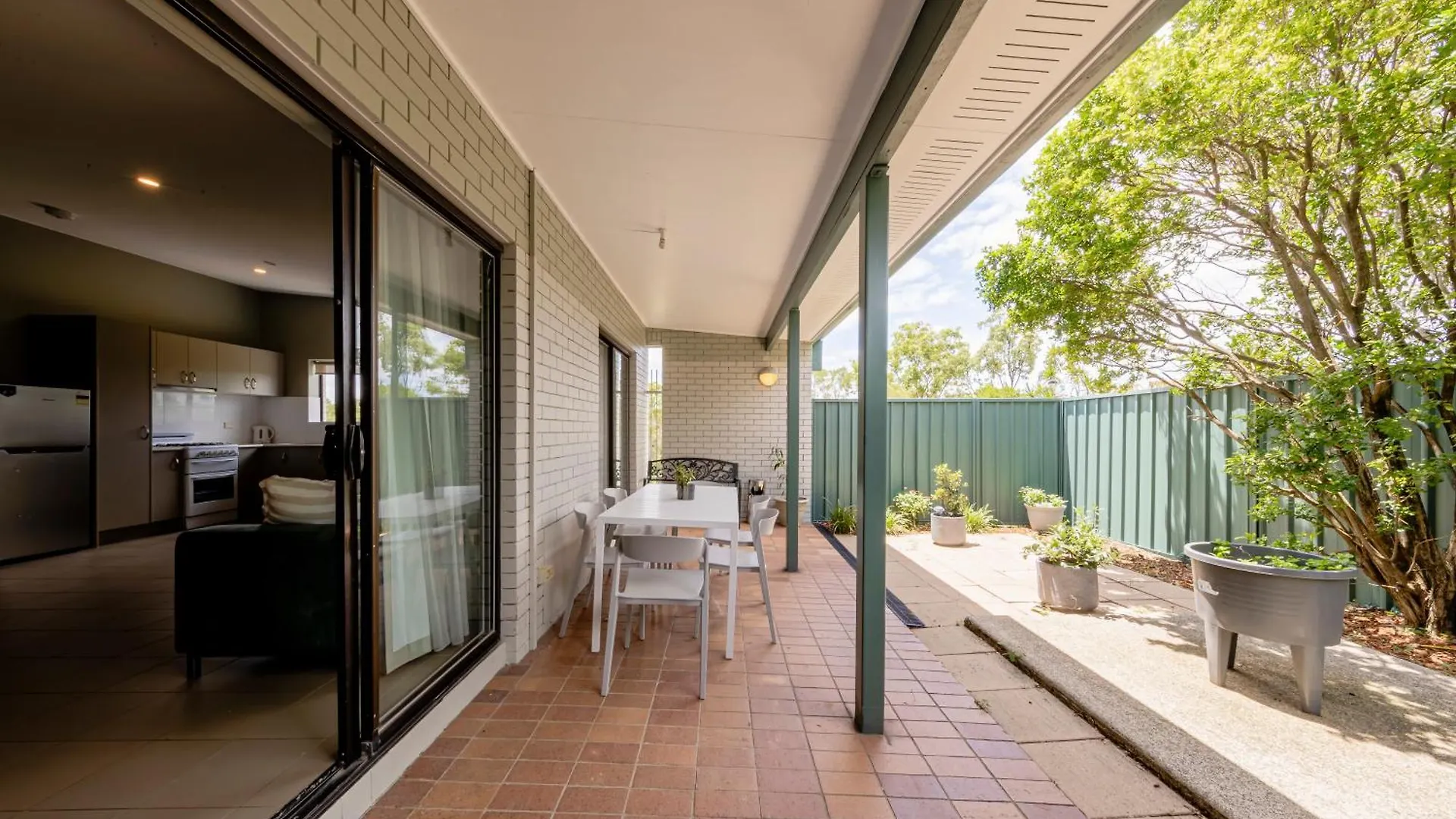 ***  Everton Park Hotel Brisbane Australia